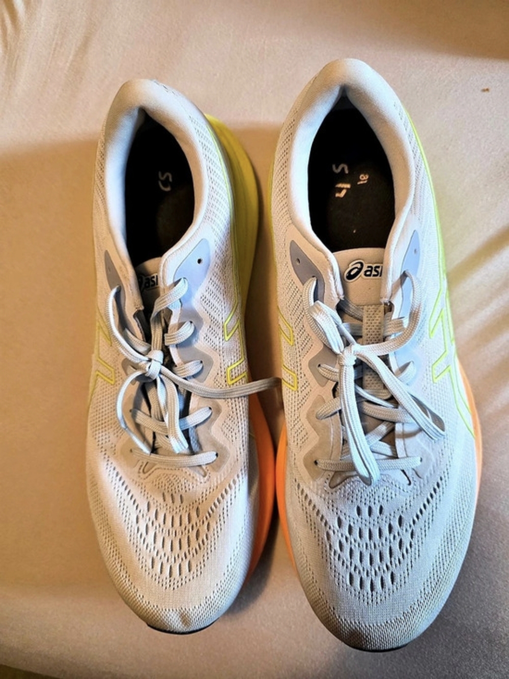 ASICS Novablast 3 Athletic Shoes White & Yellow US 14